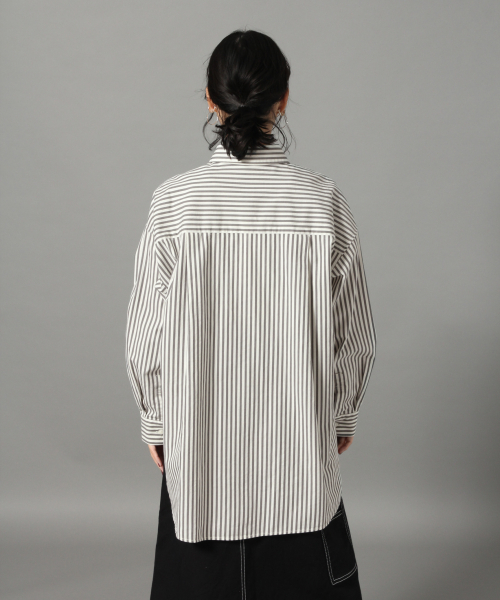 LOWRYS FARM（ローリーズファーム）の「チュニックシャツ　821452（シャツ/ブラウス・レディース・ベージュ/オフホワイト/ブルー系その他/ストライプ・FREE）」の13枚目の写真