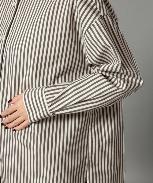 LOWRYS FARM（ローリーズファーム）の「チュニックシャツ　821452（シャツ/ブラウス・レディース・ベージュ/オフホワイト/ブルー系その他/ストライプ・FREE）」の16枚目の写真