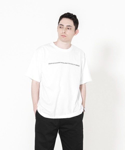 KLON（クローン）の「KLON Tshirts SERIAL NUMBER ONE LINES WHITE（Tシャツ/カットソー・レディース・ホワイト・MEDIUM/LARGE/X-SMALL/SMALL）」の4枚目の写真