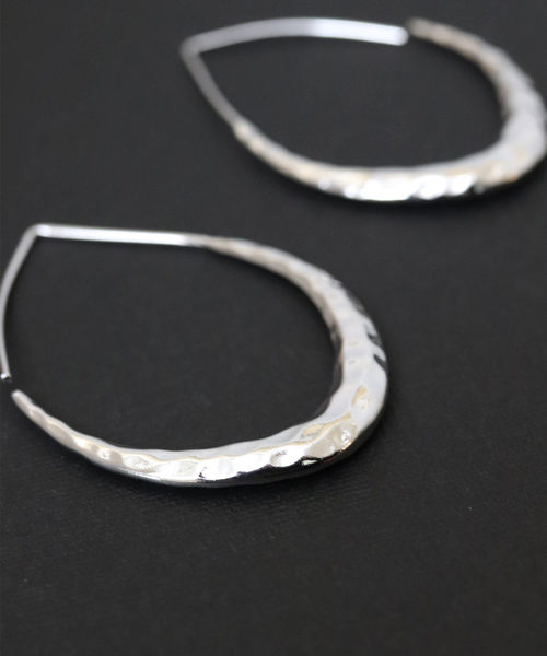 florist（フローリスト）の「大きめ槌目フックピアス（ピアス（両耳用）・レディース・ゴールド/シルバー・FREE）」の4枚目の写真