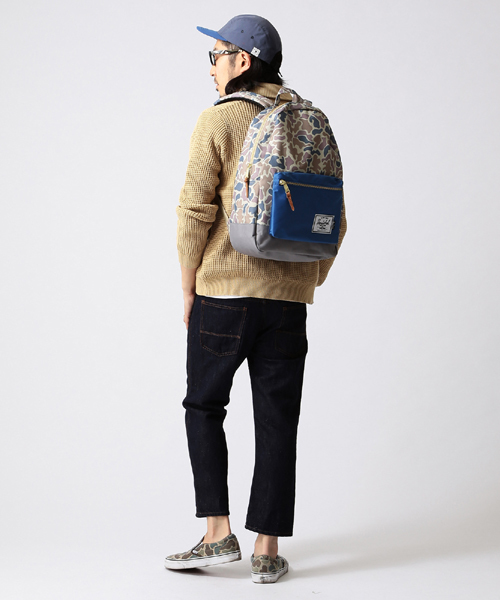 BEAMS（ビームス）の「Herschel×BEAMS / 別注 SETTLEMENT（バックパック/リュック・メンズ・ブラック/ネイビー/カモフラージュ/ブルー系その他/エメラルド/ブルー・ONE SIZE）」の7枚目の写真