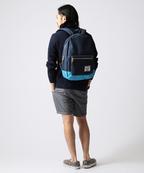 BEAMS（ビームス）の「Herschel×BEAMS / 別注 SETTLEMENT（バックパック/リュック・メンズ・ブラック/ネイビー/カモフラージュ/ブルー系その他/エメラルド/ブルー・ONE SIZE）」の8枚目の写真