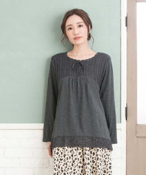 EVLOVE(イヴロヴ)の「【 大きいサイズ レディース 】 EVLOVE ( イヴロヴ ) プルオーバー カット ニット 異素材 リボン(Tシャツ/カットソー・レディース・チャコールグレー/ネイビー/マスタード・13号/15号)」の1枚目の写真