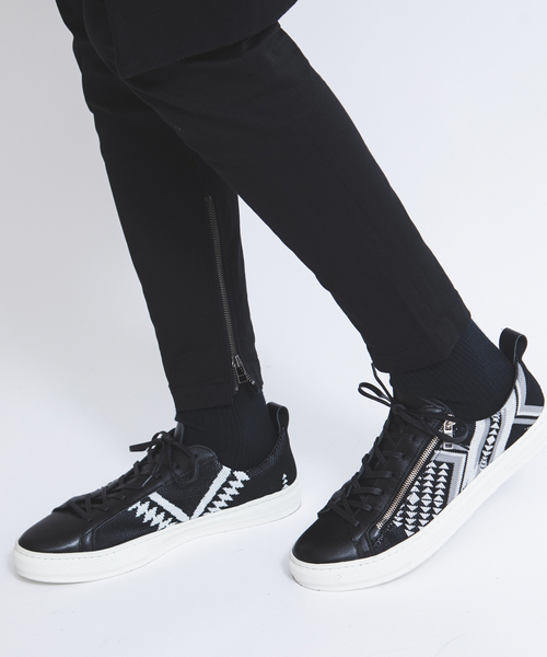 buddy（バディ）の「buddy別注ニットスニーカー（スニーカー・メンズ・ホワイト/ブラック・40/42/44/46）」の2枚目の写真