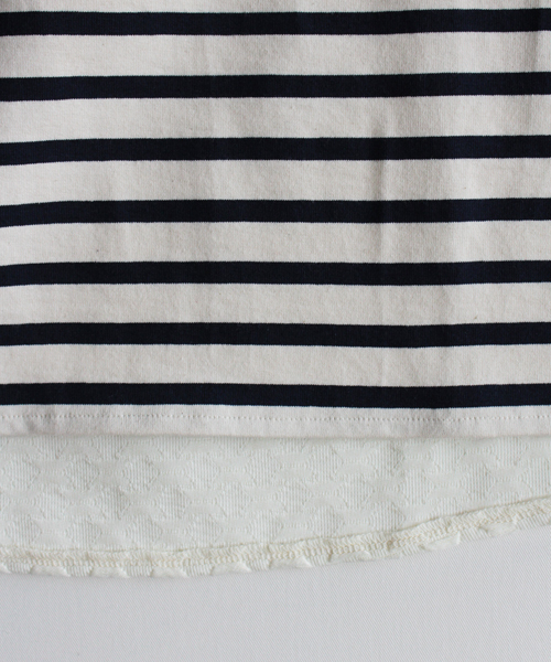 BEAUTY&YOUTH UNITED ARROWS（ビューティーアンドユースユナイテッドアローズ）の「BYBC ∵バスクボーダー×幾何学ジャカードプルオーバー◆（Tシャツ/カットソー・レディース・オフホワイト/ブラック/ホワイト・FREE）」の4枚目の写真