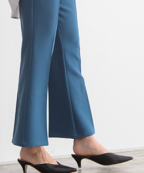 Pierrot（ピエロ）の「センタープレスセミフレアパンツ（その他パンツ・レディース・ホワイト/ブラック/ミント/ブルー系その他・S/M/L/XS）」の16枚目の写真