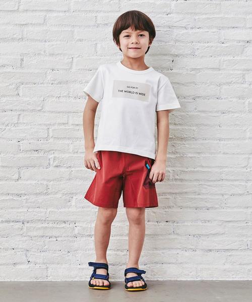 green label relaxing（グリーンレーベルリラクシング）の「【キッズ】スクエアロゴプリントTシャツ（Tシャツ/カットソー・キッズ・オフホワイト/ベージュ・135/105/125/115）」の3枚目の写真