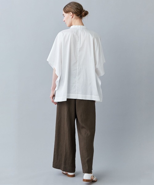 1er Arrondissement(プルミエアロンディスモン)の「綿サテンポンチョシャツ(シャツ/ブラウス・レディース・オフホワイト/グレイッシュベージュ/ベージュ・FREE)」の11枚目の写真