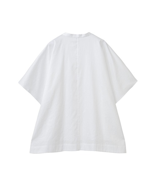 1er Arrondissement(プルミエアロンディスモン)の「綿サテンポンチョシャツ(シャツ/ブラウス・レディース・オフホワイト/グレイッシュベージュ/ベージュ・FREE)」の9枚目の写真