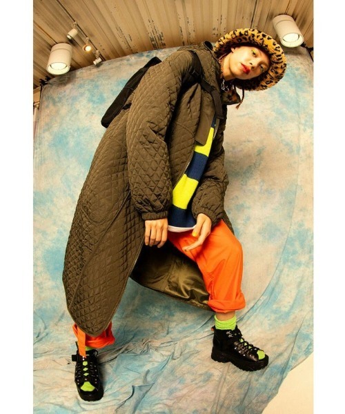 Candy Stripper（キャンディストリッパー）の「BRAVE DINOSAUR QUILTING コート（その他アウター・レディース・カーキ/ブラック・1/2）」の15枚目の写真