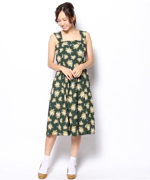 one after another NICE CLAUP（ワンアフターアナザーナイスクラップ）の「【ナイスクラップ】花柄大人ワンピース（ワンピース・レディース・ベージュ/グリーン/ネイビー・FREE）」の3枚目の写真