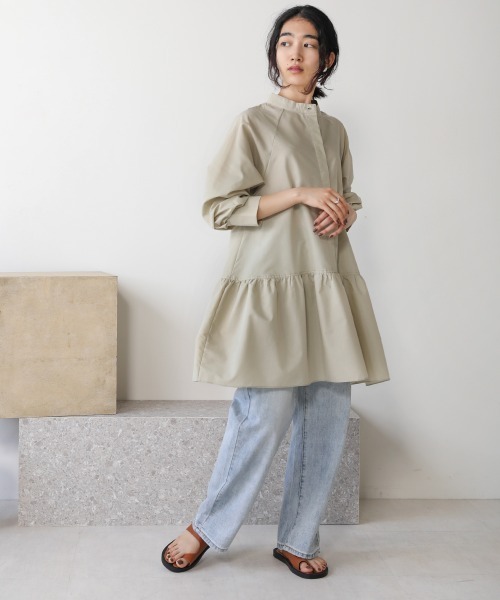 Bab(バブ)の「裾ティアードバンドカラーブラウス(シャツ/ブラウス・レディース・グリーン/オフホワイト/チャコールグレー/ベージュ・38)」の13枚目の写真