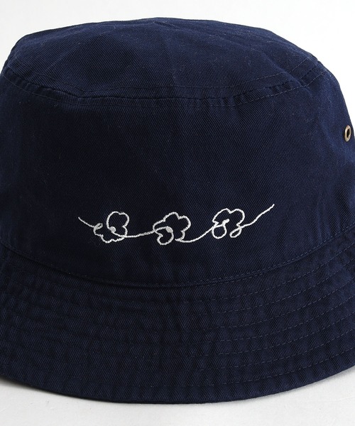 POU DOU DOU(プードゥドゥ)の「ドローイングフラワー刺繍バケットハット(ハット・レディース・ホワイト/ネイビー/ブラウン・8)」の10枚目の写真