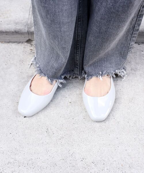 SHIPS（シップス）の「TEMPERATE for SHIPS:スクエアフラットシューズ◆（レインシューズ・レディース・ブラック/ライトグレー・36/37/38/39/40）」の2枚目の写真