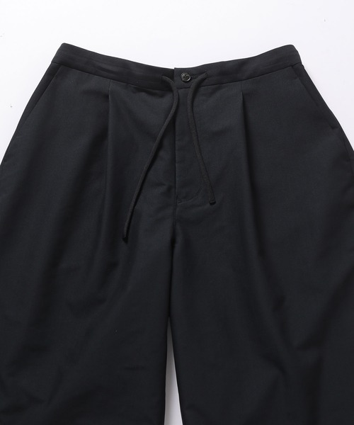 ADAM ET ROPE'(アダムエロペ)の「【吸水速乾/超軽量】ルーズイージーバギーショーツ/セットアップ対応(その他パンツ・メンズ・ブラック・S/M/L/XL/XS)」の2枚目の写真