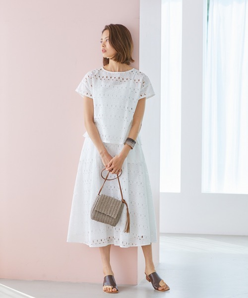 Rewde(ルゥデ)の「ブロックヒールトングミュール(1R18-SA1101)(サンダル・レディース・ブラック/ホワイト/ブラウン・L/S/M)」の16枚目の写真