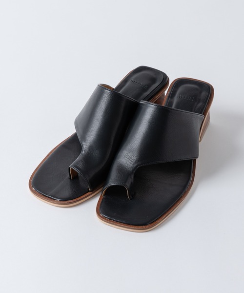 Rewde(ルゥデ)の「ブロックヒールトングミュール(1R18-SA1101)(サンダル・レディース・ブラック/ホワイト/ブラウン・L/S/M)」の20枚目の写真