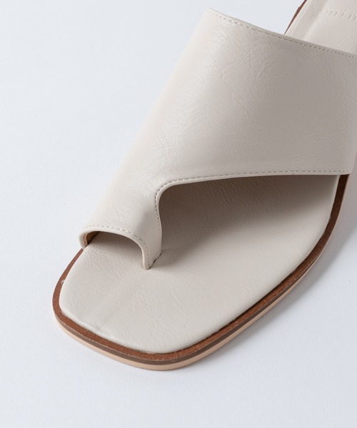 Rewde(ルゥデ)の「ブロックヒールトングミュール(1R18-SA1101)(サンダル・レディース・ブラック/ホワイト/ブラウン・L/S/M)」の21枚目の写真