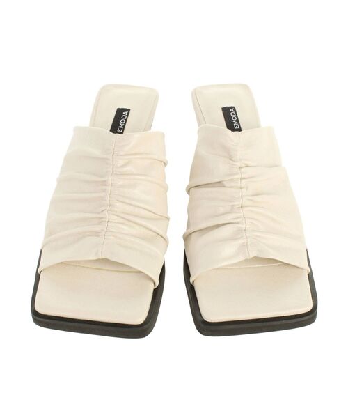 EMODA（エモダ）の「シャーリングスクエアサンダル（サンダル・レディース・ホワイト/ブラック・SMALL/MEDIUM/LARGE）」の14枚目の写真