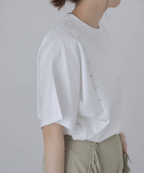 LAATO（ラート）の「LOOSE STITCH T-SHIRTS（Tシャツ/カットソー・レディース・ホワイト/チャコールグレー/オフホワイト・FREE）」の4枚目の写真