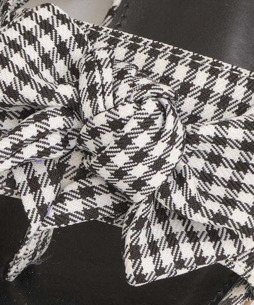 TITTY&CO.（ティティーアンドコー）の「リボンフラットサンダル（サンダル・レディース・ブラック/レッド/マルチ・SMALL/MEDIUM/LARGE）」の6枚目の写真