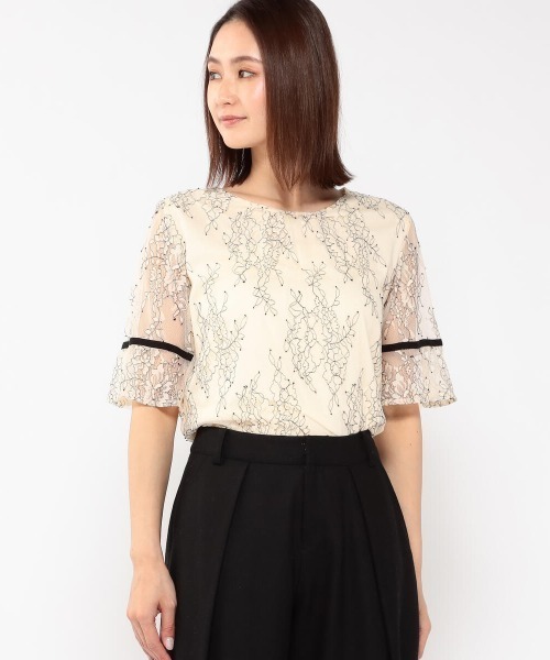 MEW'S REFINED CLOTHES(ミューズリファインドクローズ)の「総レース配色5分袖フレアブラウス(シャツ/ブラウス・レディース・キナリ/ブラック/ブルー・MEDIUM)」の2枚目の写真