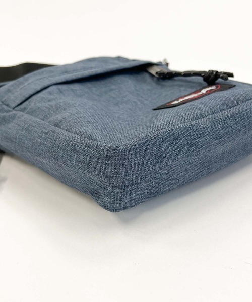 EASTPAK（イーストパック ）の「WEGO /EASTPAK THE ONE（ショルダーバッグ・メンズ・ブラック/ワイン/その他1/ダークインディゴブルー/ダークグレー/レッド/グリーン系その他/ブラック系その他/ライトグレー・FREE）」の11枚目の写真