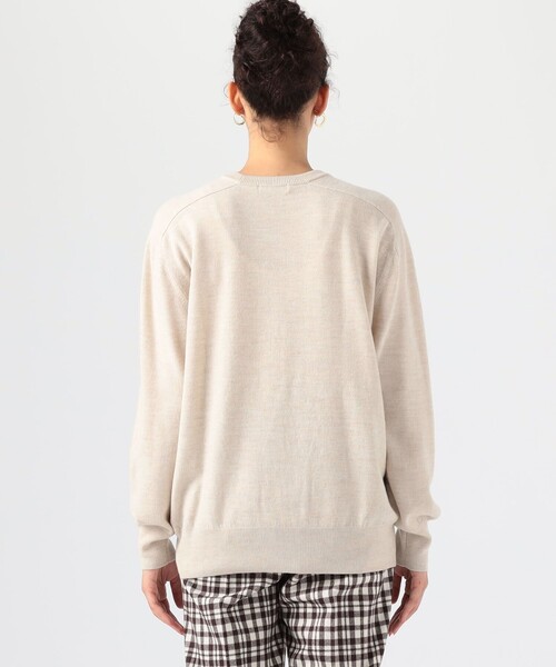 TOMORROWLAND （トゥモローランド）の「プレーンウール クルーネックプルオーバー（ニット/セーター・レディース・ライトグレー/ネイビー/レッド/ブルー/ボルドー/ライトベージュ/レッド系その他2・S/M）」の16枚目の写真