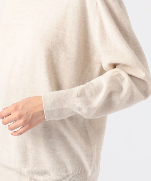 TOMORROWLAND （トゥモローランド）の「プレーンウール クルーネックプルオーバー（ニット/セーター・レディース・ライトグレー/ネイビー/レッド/ブルー/ボルドー/ライトベージュ/レッド系その他2・S/M）」の18枚目の写真