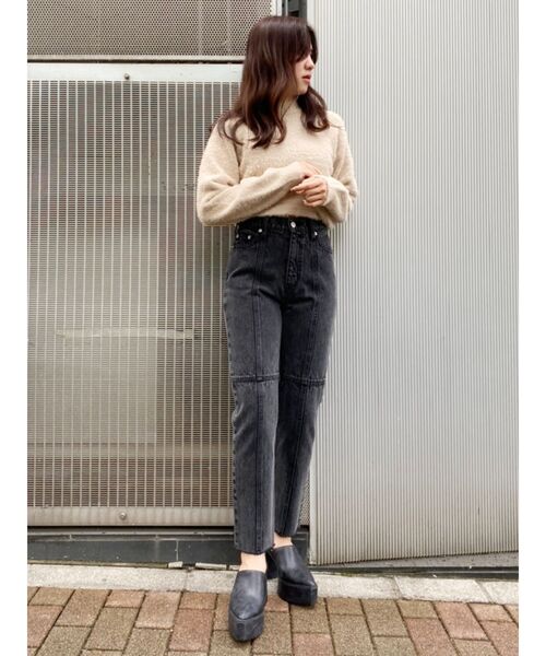 EVRIS(エヴリス)の「チャンキーヒールミュール(サンダル・レディース・ブラック/ブラウン・MEDIUM/LARGE)」の4枚目の写真