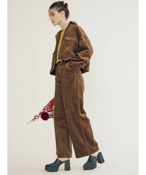 EVRIS(エヴリス)の「チャンキーヒールミュール(サンダル・レディース・ブラック/ブラウン・MEDIUM/LARGE)」の5枚目の写真