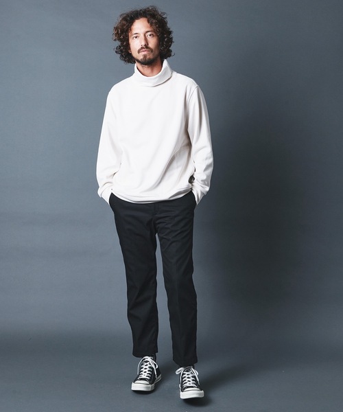 THE TWENTYSEVEN(ザ トゥエンティーセブン)の「The TWENTYSEVEN:ポンチルーズフィットタートルネックカットソー(Tシャツ/カットソー・メンズ・ホワイト/チャコールグレー/ブラック/ベージュ・S/M/L)」の10枚目の写真