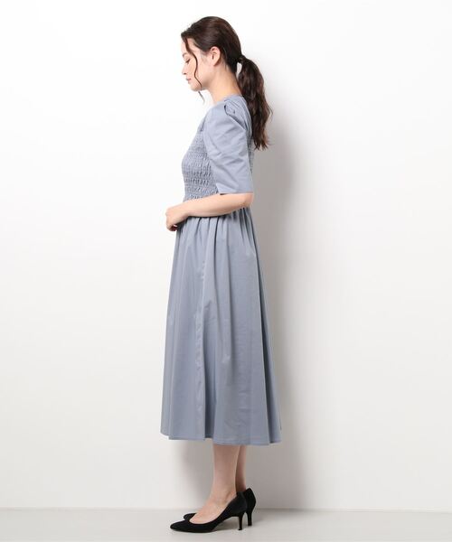 N.(N. Natural Beauty Basic)(エヌエヌナチュラルビューティーベーシック)の「シャーリングトップワンピース(ワンピース・レディース・ブラック/レッド/ブルー・MEDIUM)」の4枚目の写真