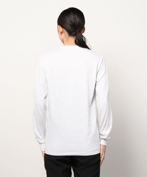 GILDAN(ギルダン)の「【GILDAN/ギルダン】スタンダードロンTee(Tシャツ/カットソー・レディース・ブラック/ネイビー/ホワイト/ナチュラル/アッシュグレー/ライトブルー/マルーン/ケリー/ダークオレンジ/ロイヤルブルー/インディゴブルー/ダークグレー/イエロー系/ゴールド/アーミー・L/S/M/XL)」の16枚目の写真