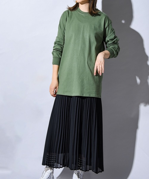 GILDAN(ギルダン)の「【GILDAN/ギルダン】スタンダードロンTee(Tシャツ/カットソー・レディース・ブラック/ネイビー/ホワイト/ナチュラル/アッシュグレー/ライトブルー/マルーン/ケリー/ダークオレンジ/ロイヤルブルー/インディゴブルー/ダークグレー/イエロー系/ゴールド/アーミー・L/S/M/XL)」の6枚目の写真