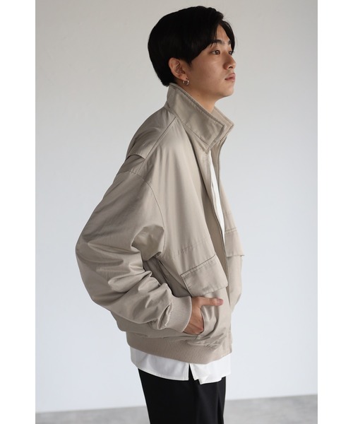 CREARE -LINO-（クレアーレリノ）の「オーバーサイズ BIGポケット MA-1 <ユニセックス>（MA-1・メンズ・ブラック/ライトベージュ/カーキ・M/L）」の21枚目の写真