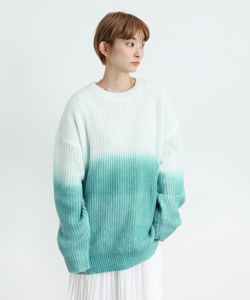 select MOCA(セレクトモカ)の「2021 AW クルーネックグラデーションデザインニット(ニット/セーター・レディース・グリーン/ダークグレー・FREE)」の15枚目の写真