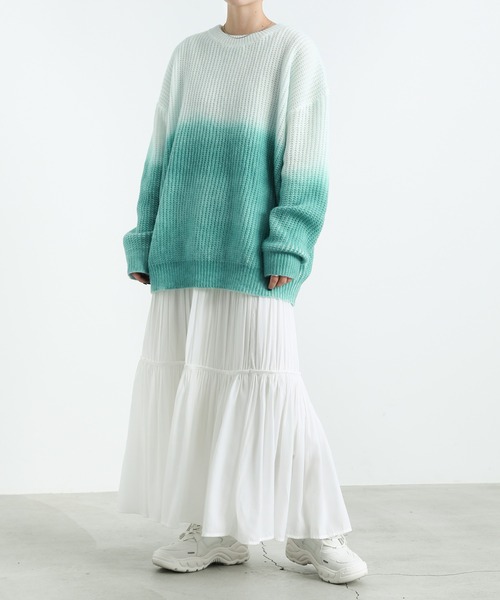 select MOCA(セレクトモカ)の「2021 AW クルーネックグラデーションデザインニット(ニット/セーター・レディース・グリーン/ダークグレー・FREE)」の12枚目の写真