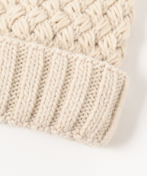 International Gallery BEAMS（インターナショナルギャラリービームス）の「IG / ケーブルニットキャップ（ニットキャップ/ビーニー・メンズ・ブラック/ダークブラウン/ネイビー/オフホワイト・ONE SIZE）」の5枚目の写真
