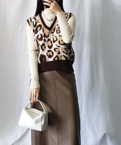 me+em select（ミームセレクト）の「レオパードジャガードニットベスト（ベスト・レディース・モカ/グレー/ブラック・FREE）」の6枚目の写真