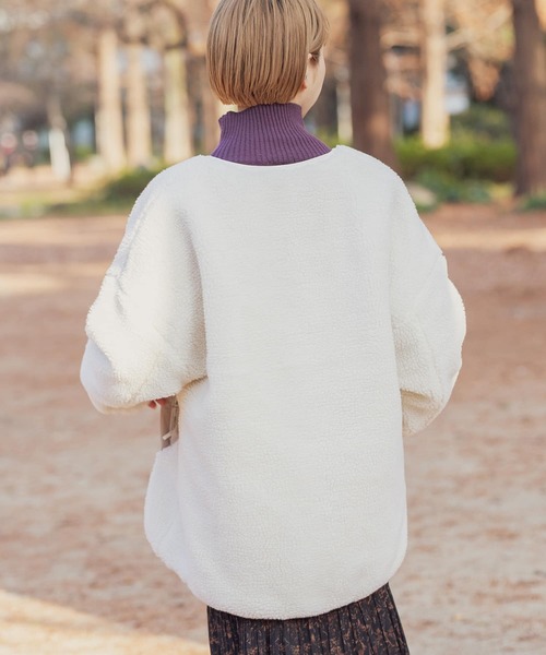 ITEMS URBANRESEARCH(アイテムズ アーバンリサーチ)の「リバーシブルボアジャケット(その他アウター・レディース・ブラック/ライトカーキ/オフホワイト・FREE)」の15枚目の写真