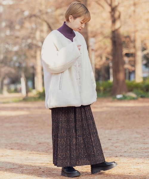ITEMS URBANRESEARCH(アイテムズ アーバンリサーチ)の「リバーシブルボアジャケット(その他アウター・レディース・ブラック/ライトカーキ/オフホワイト・FREE)」の19枚目の写真
