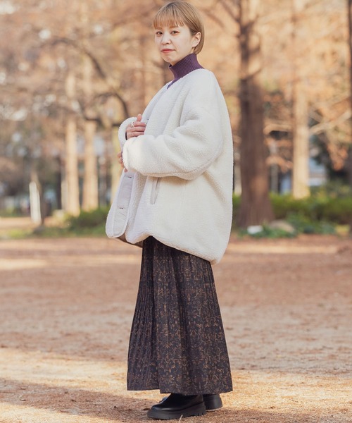 ITEMS URBANRESEARCH(アイテムズ アーバンリサーチ)の「リバーシブルボアジャケット(その他アウター・レディース・ブラック/ライトカーキ/オフホワイト・FREE)」の20枚目の写真
