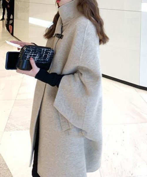 emi+（エミプラス）の「ポンチョ風ミディーコート（ピーコート・レディース・ベージュ/グリーン/ブラウン/チャコールグレー/ブラック・L/M/S）」の13枚目の写真