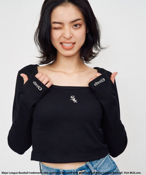 BACK TO THE FIELD(バック トゥー ザ フィールド)の「【MLB】ワンポイントロゴ長袖リブちびTシャツ(Tシャツ/カットソー・レディース・ホワイト/ブラック/グリーン・FREE)」の3枚目の写真