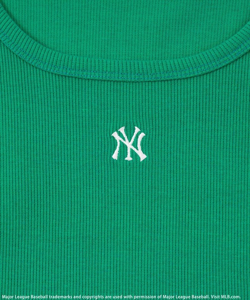 BACK TO THE FIELD(バック トゥー ザ フィールド)の「【MLB】ワンポイントロゴ長袖リブちびTシャツ(Tシャツ/カットソー・レディース・ホワイト/ブラック/グリーン・FREE)」の6枚目の写真