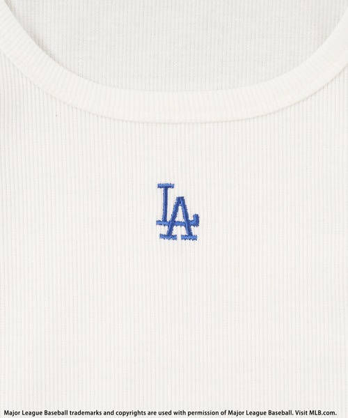BACK TO THE FIELD(バック トゥー ザ フィールド)の「【MLB】ワンポイントロゴ長袖リブちびTシャツ(Tシャツ/カットソー・レディース・ホワイト/ブラック/グリーン・FREE)」の11枚目の写真
