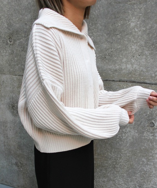 MLI'A(エムリア)の「ビッグカラースナップボタンニットカーディガン(カーディガン/ボレロ・レディース・ピンク/グリーン/サックスブルー/オレンジ/ナチュラル・M)」の6枚目の写真