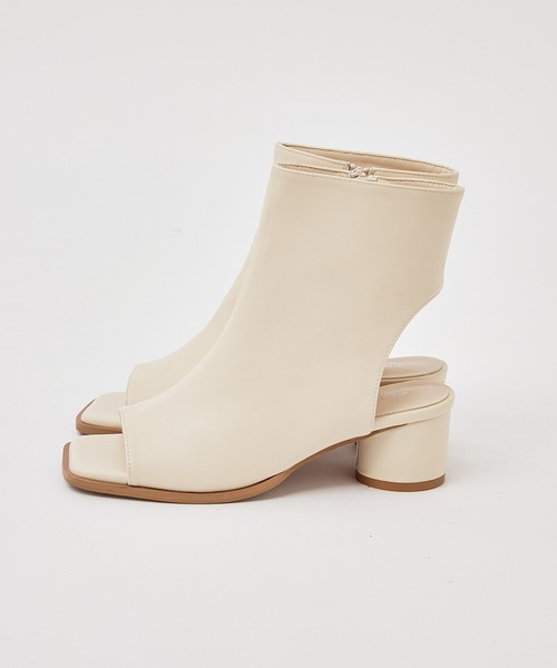 one after another NICE CLAUP(ワンアフターアナザーナイスクラップ)の「ブーツサンダル(ブーツ・レディース・アイボリー/ブラック・S/M/L)」の6枚目の写真