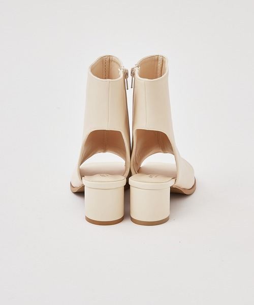 one after another NICE CLAUP(ワンアフターアナザーナイスクラップ)の「ブーツサンダル(ブーツ・レディース・アイボリー/ブラック・S/M/L)」の7枚目の写真